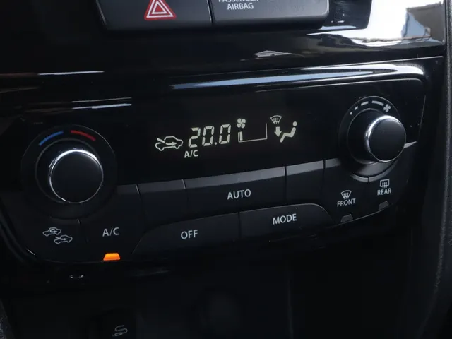 Suzuki Vitara 1.4 BoosterJet Select Hybrid AdaptiveCruise | Carplay | All seasons