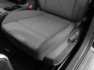 Volkswagen Golf Life Edition 1.5 eHybrid 204 PK 6 versn. DSG · Achteruitrijcamera · Draadloze telefoonlader · Prijs is inclusief inruilpremie · MEGA SALE