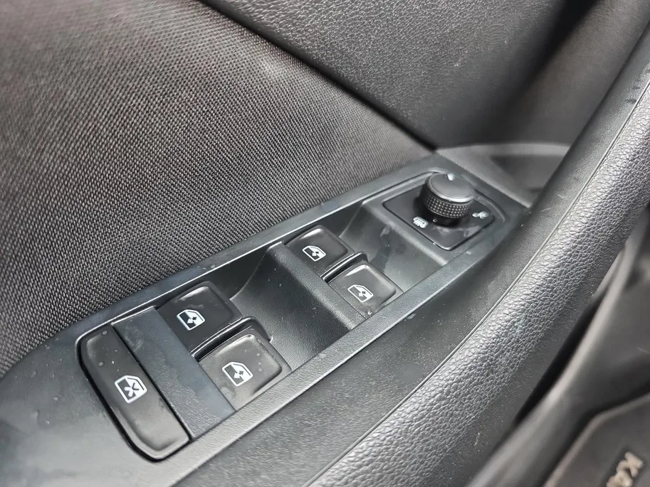 Škoda Kamiq 1.0 TSI Active | Apple/Android Auto | Parkeersensoren | Airco | Cruise Control | 12 maanden garantie! |