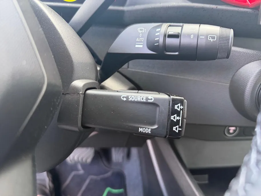 Renault Twingo urban range techno 27.5 kWh | Camera | Adaptieve Cruisecontrol | Airco | Stoelverwarming | Apple Carplay & Android Auto | Rijdende Demo | Beschikbaar vanaf November 2026