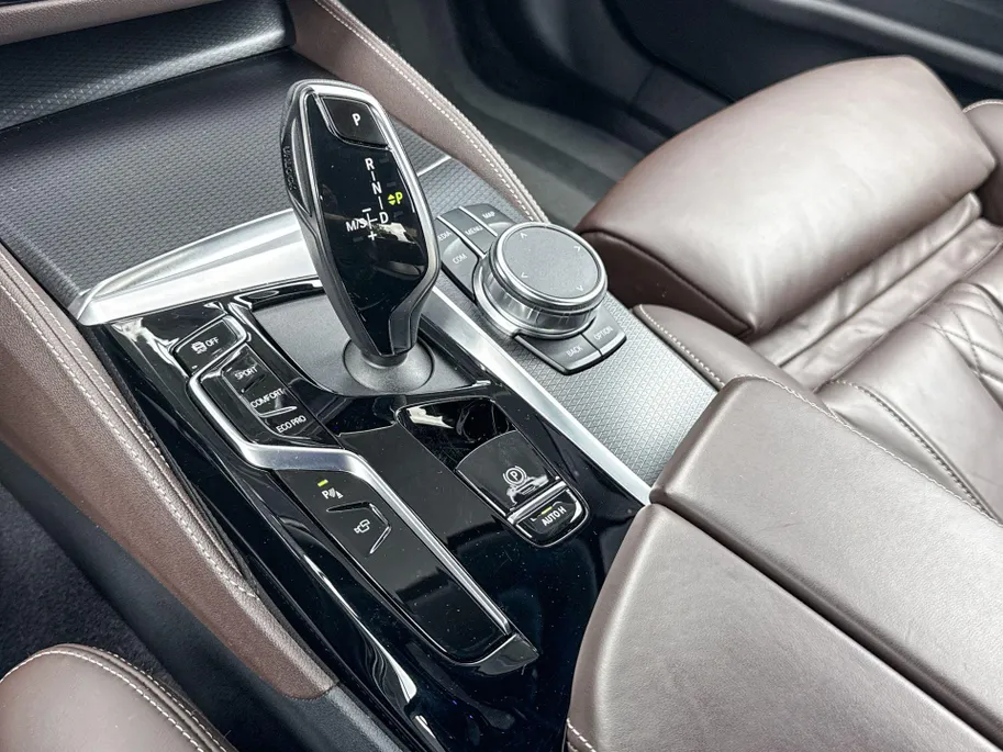 BMW 5 Serie Sedan 520i
