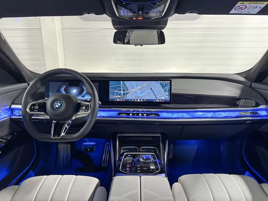 BMW i7 eDrive50