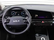 Kia Niro 1.6 GDi Hybrid DynamicPlusLine | Schuif-/kanteldak | Stuur-/stoelverwarming | Cruise adapt. | Camera | Clima | 16' LM |