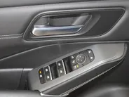 Nissan QASHQAI 1.5 e-Power Business Design | Navigatie| camera 360vieuw| Apple Carplay & Android auto | Pdc voor en achter | Two-tone lak | LM wielen | Pro-pilot | Climate controle | Inklapbare buitenspiegels | I-key |