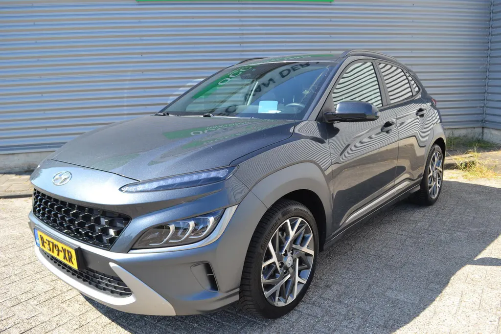 Hyundai Kona 1.6 GDI HEV FASHION|TREKHAAK|NAVI|CARPLAY|HEA