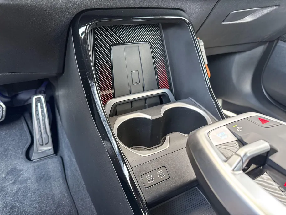 BMW iX2 eDrive20 67 kWh M Sport Edition