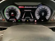 Audi Q3 45 TFSIe S edition · Panoramadak · 360°Camera + Parkeersensoren · Apple/Android Car Play · SONOS · Stoelverwarming · Drive select
