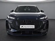 Audi Q6 e-tron S edition 83 kWh 252 PK · Adaptieve luchtvering · Glazen panoramadak · Trekhaak elek. wegklapbaar