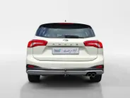 Ford Focus Wagon 1.5 EcoBoost Active Business 150PK Automaat | 1500kg Trekgewicht | Trekhaak | Climate Control | Navigatie | Parkeersensoren | Cruise Control | Keyless Entry
