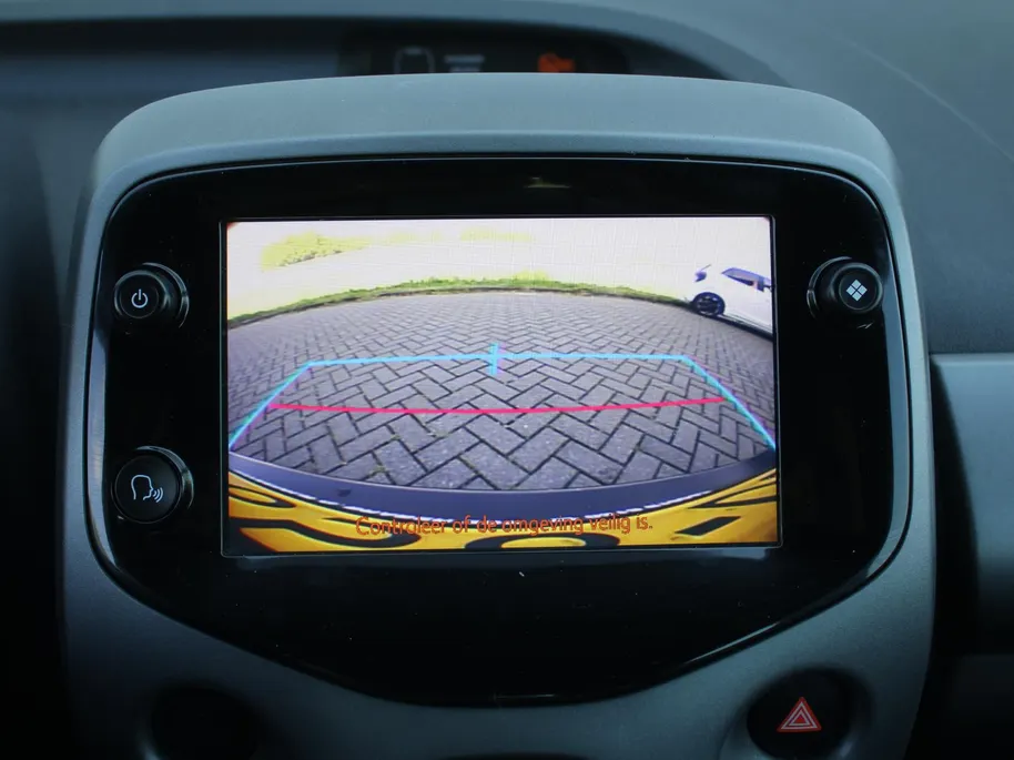 Toyota Aygo 1.0 VVT-i x-play limited | Camera | Elektrisch vouwdak | Android Auto/Apple Carplay | Airco | Cruise |