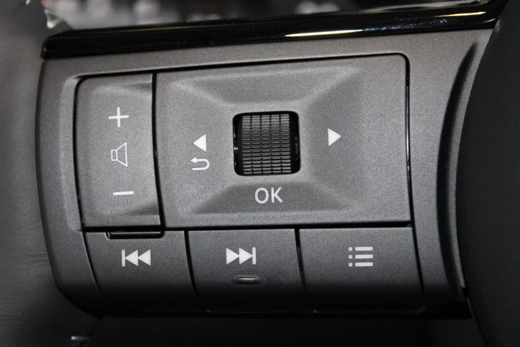 Nissan QASHQAI 1.5 e-Power N-Design *Pro-pilot*Google navigatie*Dodehoeksensoren*360grd Camera*parkeersensoren voor en achter*Climatecontrole*stoel-,stuur- en voorruit verwarming*Applecarplay&Androidauto*