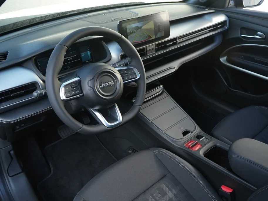 Jeep Avenger 85th Anniversary 54 kWh | Schuifdak | Infotaiment | Navi | 18'