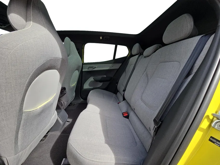 Volvo EX30 Single Motor Extended Range Ultra 69 kWh | Zeer compleet | Panoramadak | Harman Kardon Audio | 360 graden camera | Stoel & stuurverwarming | Bovag garantie | NAP
