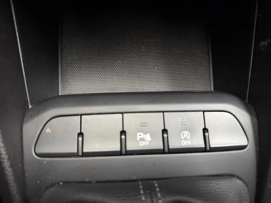 Kia Rio 1.0 TGDI DynamicLine Dealer onderhouden | Navigatie | Achteruitrijcamera | Trekhaak | Airco |