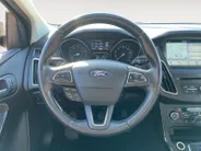 Ford Focus 1.5 Titanium *Automaat*Navi+Camera*Climate Control*Winter Pack*LM.Velgen*Zeer nette auto!