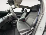 Nissan Leaf Evolve 52 kWh | NISSAN MORE 10 JAAR GARANTIE | 451 KM WLTP | 2500 EURO INRUILPREMIE | SNEL RIJDEN | BOSE | RONDOM CAMERA | CARPLAY |