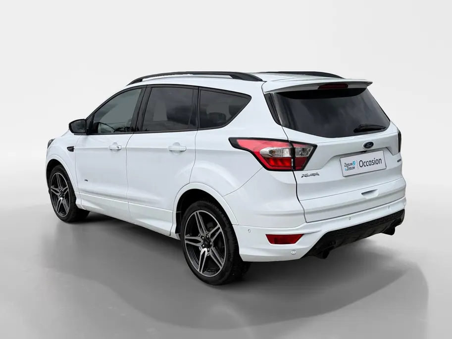 Ford Kuga 1.5 EcoBoost ST Line | INCL.Winter en zomerset!! | Navigatie | NU Rijklaarprijs! Incl.12 Maanden, APK, Onderhoudsbeurt etc! Premiumpakket gratis!