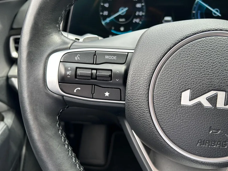 Kia Sportage 1.6 T-GDi Hybrid GT-PlusLine | Apple Carplay / Android Auto | Navigatiesysteem | Elektrisch verstelbare Voorstoelen | Bestuurdersstoel Met geheugen | Stoelverwarming + Stoelkoeling | Stuurverwarming | Elektrisch Bedienbaar Schuif / Kanteldak | Elektrisch 