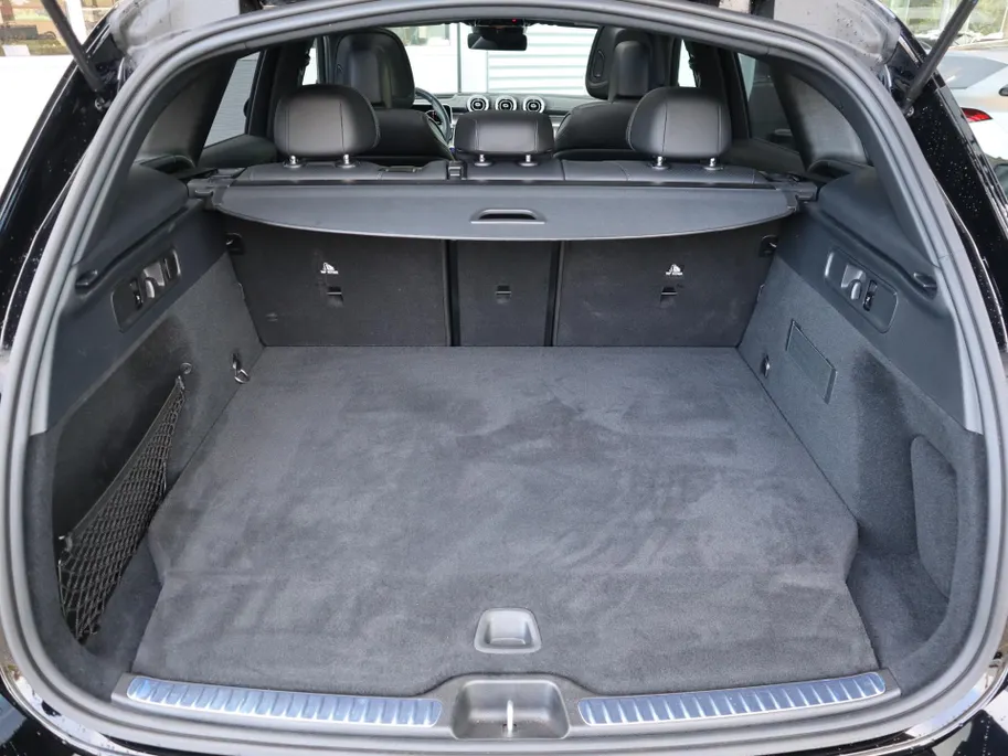 Mercedes-Benz GLC 300e 4MATIC AMG Line