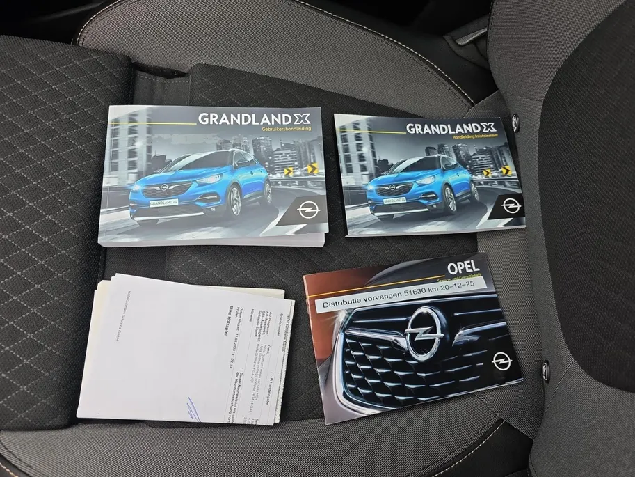 Opel Grandland X 1.2 Turbo Business Executive | Automaat | Achteruitrijcamera | Elektr. Achterklep | Stoelverwarming | Apple/Android Auto | 12 maanden garantie! |