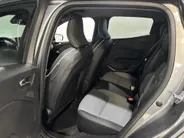 Renault Clio 145PK E-Tech Full Hybrid Techno Automaat | Digital Cockpit | 9,3' Navi | Climate Control | Apple CarPlay/Android Auto | Camera | Cruise Control | Armsteun | Lichtmetalen Velgen |
