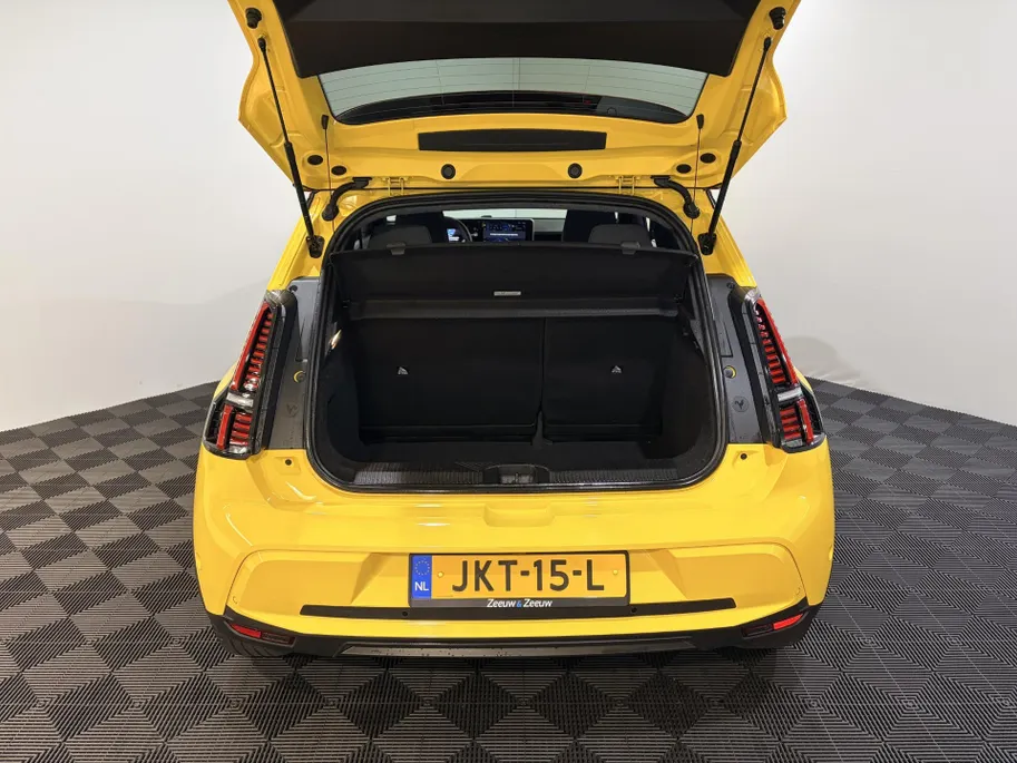 Renault 5 Comfort Range Techno 52 kWh Automaat | SoH 99% | 1e eigenaar | Navi | Camera | Parkeersensoren | Apple CarPlay/Android Auto | Adaptive Cruise Control | Licht & Regen Sensor | Lichtmetalen Velgen | Full LED |