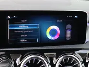 Mercedes-Benz CLA 180 Business Solution AMG l Keyless l Achteruitrijcamera l Stoelverwarming l Ambiente lichtpakket