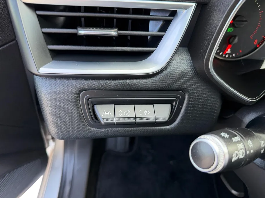 Renault Clio 1.0 TCe Zen | Navigatie | Bluetooth | Airco | Cruise Control | Apple Carplay & Android Auto | 12 Maanden BOVAG Garantie