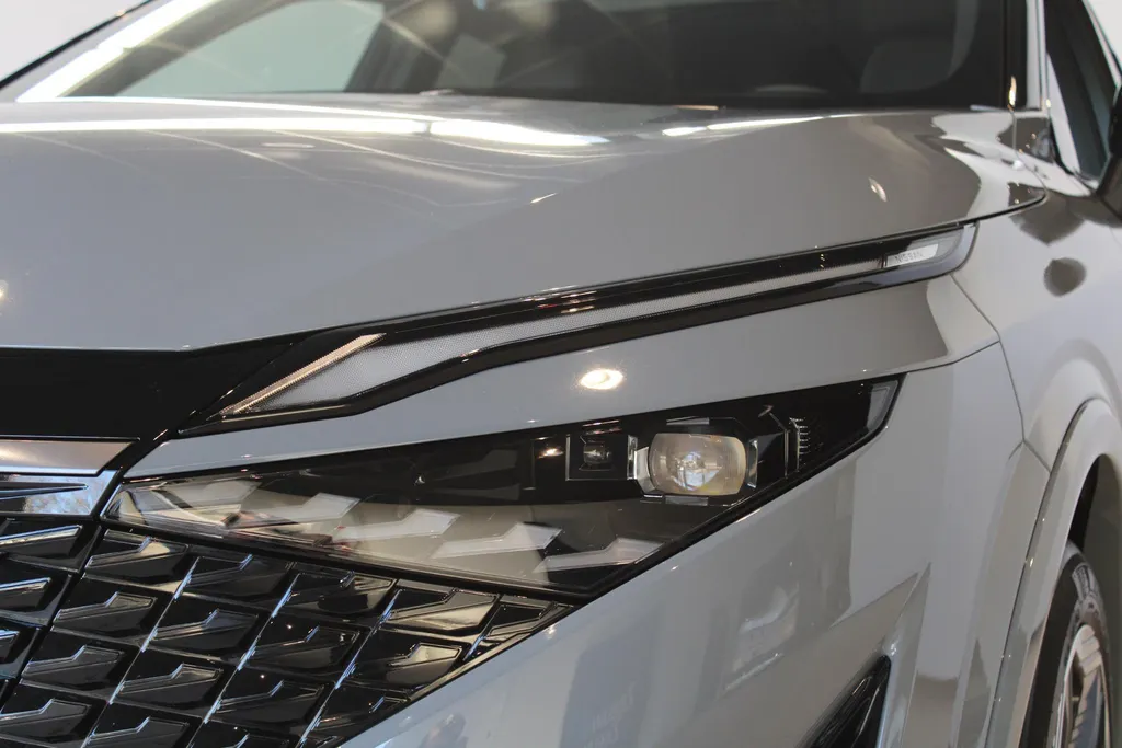 Nissan QASHQAI 1.5 e-Power N-Design *Pro-pilot*Google navigatie*Dodehoeksensoren*360grd Camera*parkeersensoren voor en achter*Climatecontrole*stoel-,stuur- en voorruit verwarming*Applecarplay&Androidauto*