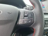 Ford Fiesta 1.0 EcoBoost Hybrid ST-Line 125 pk | Stoel- stuur en voorruitverwarming | Navigatie via Apple Carplay & Android auto | Parkeer sensoren