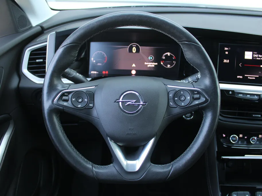 Opel Grandland 1.2 Turbo GS Line | Stuur-/ stoel-/ voorruitverwarming | Matrix LED | Elek. achterklep | 18' LM | Dodehoek detectie | Clima | Navi | Camera voor + achter |