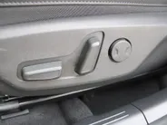 Kia Niro EV Edition Advanced 64.8 kWh | Stuur-/stoelverwarming | Elektr. stoelverstelling | Camera | Cruise adapt. | 17'LM | Clima | 17% bijtelling |