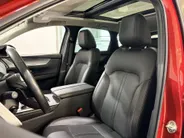 Mazda CX-60 325PK e-SkyActiv PHEV Takumi Automaat | Trekhaak | Digital Cockpit | 360 Camera | Head-Up Display | Schuif/Kantel Dak | Stoel & Stuurwiel Verwarming | Apple Carplay/Android Auto | Adaptieve Cruise Control | Dode Hoek Detectie | Elektrische Achterklep |