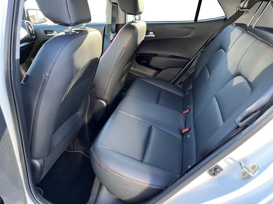 Kia Picanto 1.0 DPi GT-Line | Keyless entry | Climate control | Cruise control | LM-Velgen | Navigatie | Leren bekleding