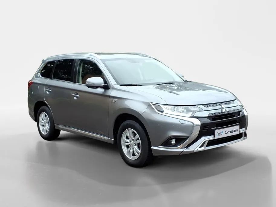 Mitsubishi Outlander 2.4 PHEV Pure Automaat | Trekaak | Andriod/Apple car play