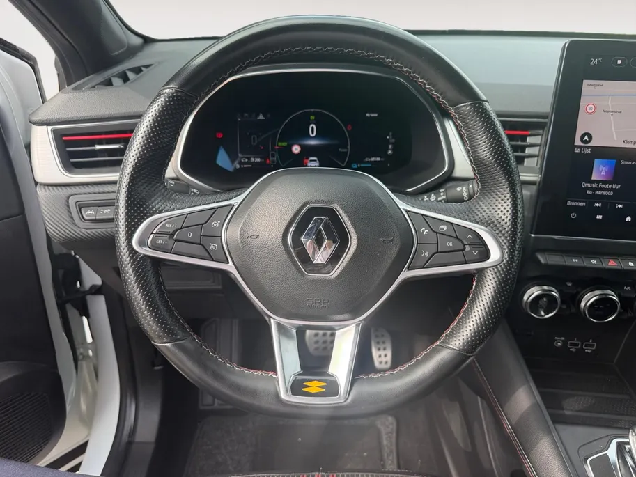 Renault Captur 1.6 E-Tech Hybrid 145 RS Line | Automaat | Full Hybride | Apple Carplay & Android Auto | Cruise & Climate Control | Camera | Parkeersensoren | Recent Onderhouden | 12 Maanden BOVAG Garantie