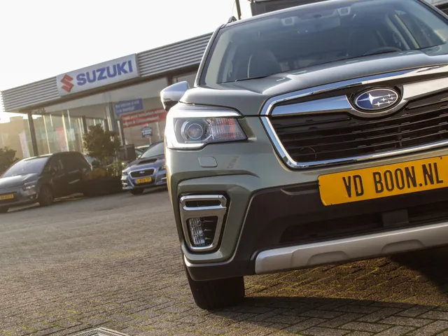 Subaru Forester 2.0i e-BOXER First Edition Automaat | Navi | Adap. Cruise | Leder | Schuifdak