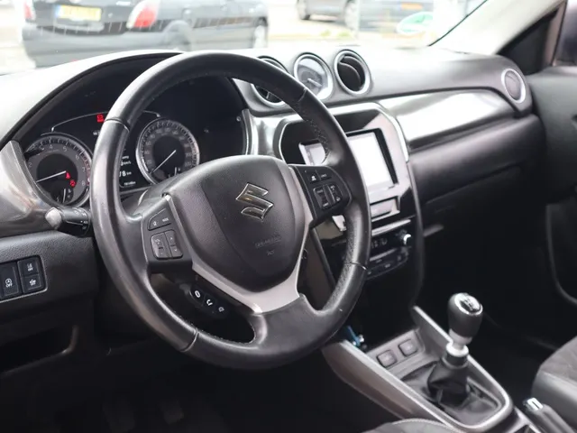 Suzuki Vitara 1.4 BoosterJet Style Hybrid AdaptiveCruise | Leder | Carplay