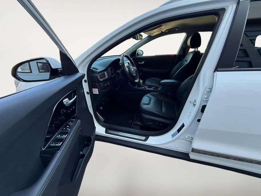 Kia Niro 1.6 GDi PHEV Luxury Edition | AUTOMAAT | LEDER | NAVI | CAMERA | TREKHAAK | CLIMATE & CRUISE CONTROLE | ETC...