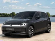 Volkswagen ID. Polo Style 37 kWh accu, 135 PK · Panoramadak · Trekhaak afneembaar · Zijruiten achter en achterruit getint ·