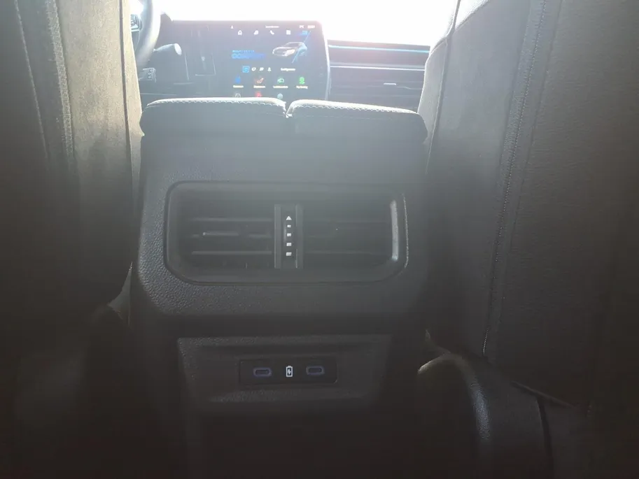 Renault Austral 1.2 E-Tech full hybrid 200 techno esprit Alpine | Navigatie | Carplay | Stoelverwarming | Voorruitverwarming | Elektrische voorstoelen | adaptive cruise control |