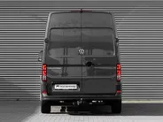 Volkswagen Bedrijfswagens Crafter 30 2.0 TDI 140pk DSG L3H3 Trendline · Camera · Trekhaak · Side Bars · Cruise Control · Apple/Android Car Play · DAB Radio · Garantie t/m 04-09-2028 of 120.000km