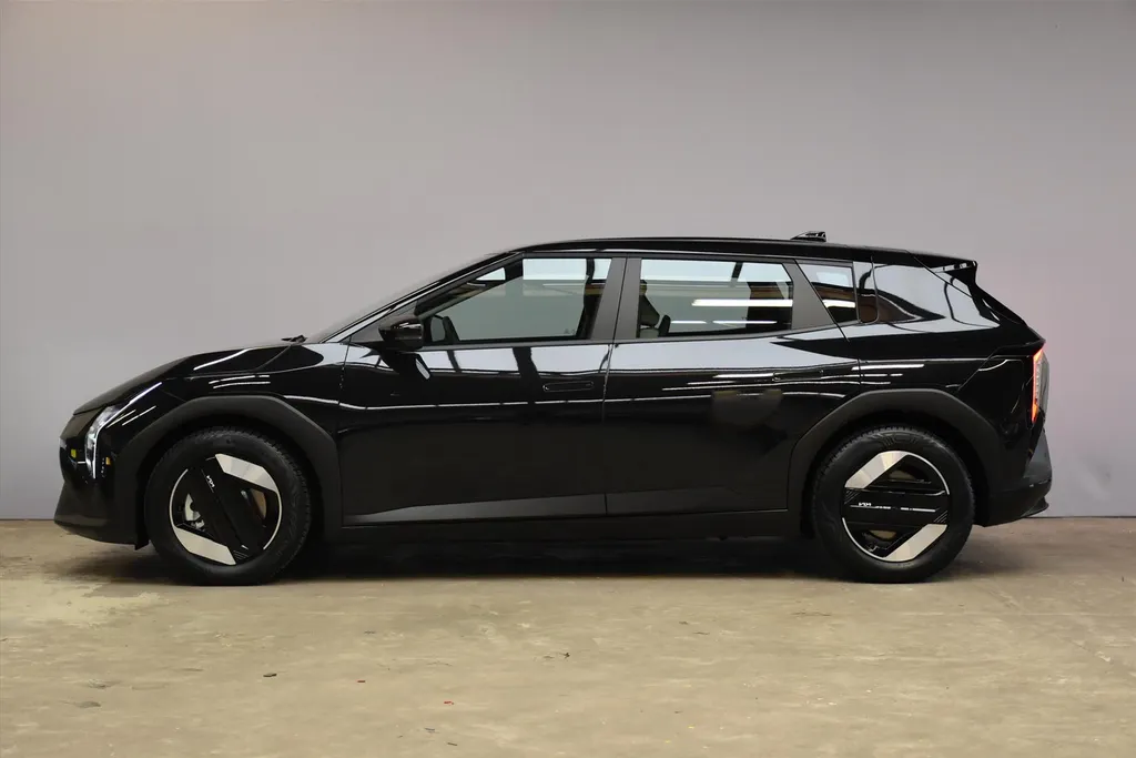 Kia EV4 81,4 kWh 204PK Air