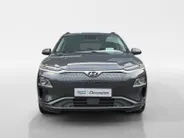 Hyundai Kona EV Fashion 64 kWh | Zeer nette auto | 100 % SOH | Stoelverwarming | Navigatie | Apple CarPlay & Android Auto | Achteruitrijcamera | Dealer onderhouden |