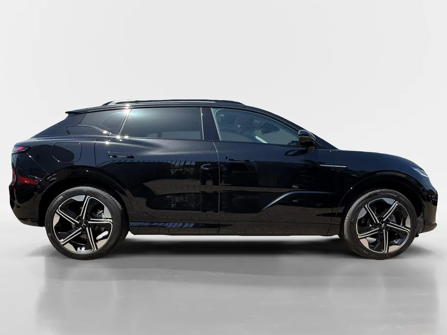 Voyah Courage Business Edition 80 kWh | Demo | Zeer compleet | 476 km range | Open dak | Stoel koeling & verwarming & memory |