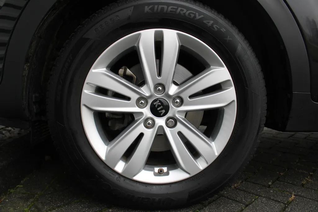 Kia Sportage 1.6 GDI First Edition | 17' LM | Navi | Airco | Cruise | Camera | PDC | Trekhaak |
