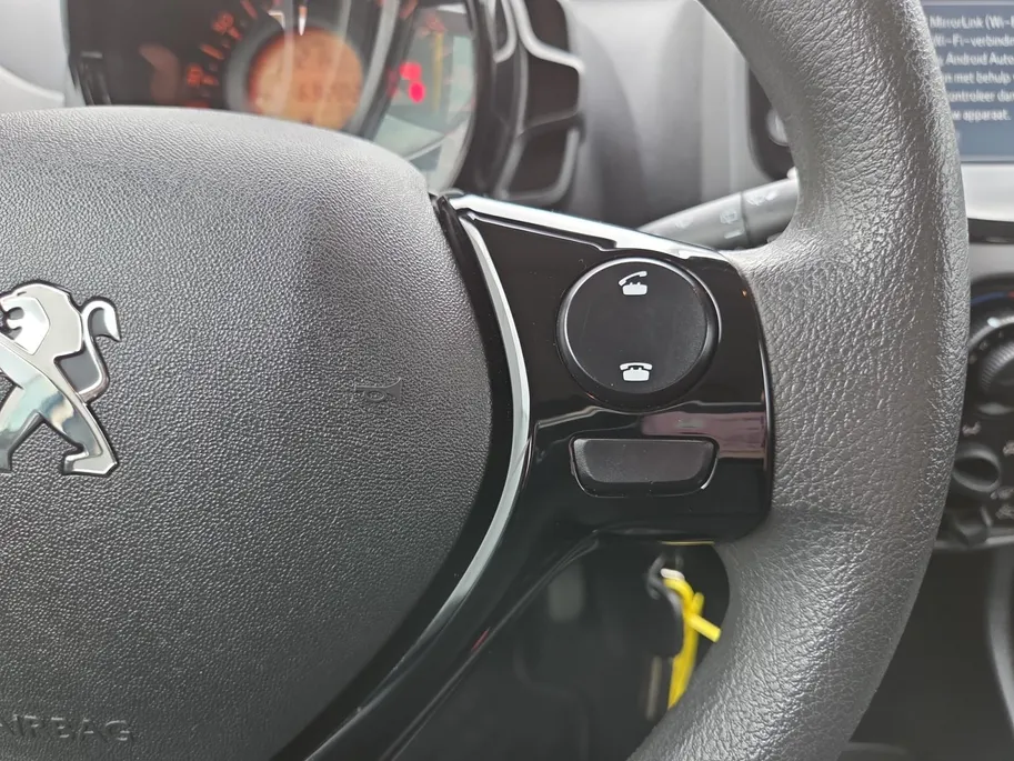 Peugeot 108 1.0 e-VTi Active | Zeer nette auto | Apple CarPlay & Android Auto | Volledig onderhouden | Achteruitrijcamera | 12 Maanden BOVAG Garantie |