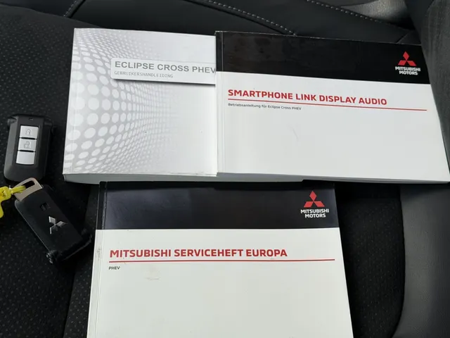 Mitsubishi Eclipse Cross 2.4 PHEV Intense+ | 360 Camera | Dodehoek | Navigatie |
