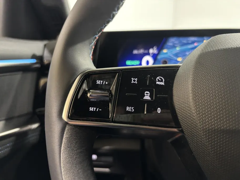Renault Austral 200PK E-Tech Full Hybrid Esprit Alpine Automaat | DEMO - Beschikbaar per 30-09-2026 | Afneembare Trekhaak | Elektrisch Verstelbare Stoelen | Harman Kardon Audio | Adaptive Cruise Control | Climate Control | Apple CarPlay/Android Auto |