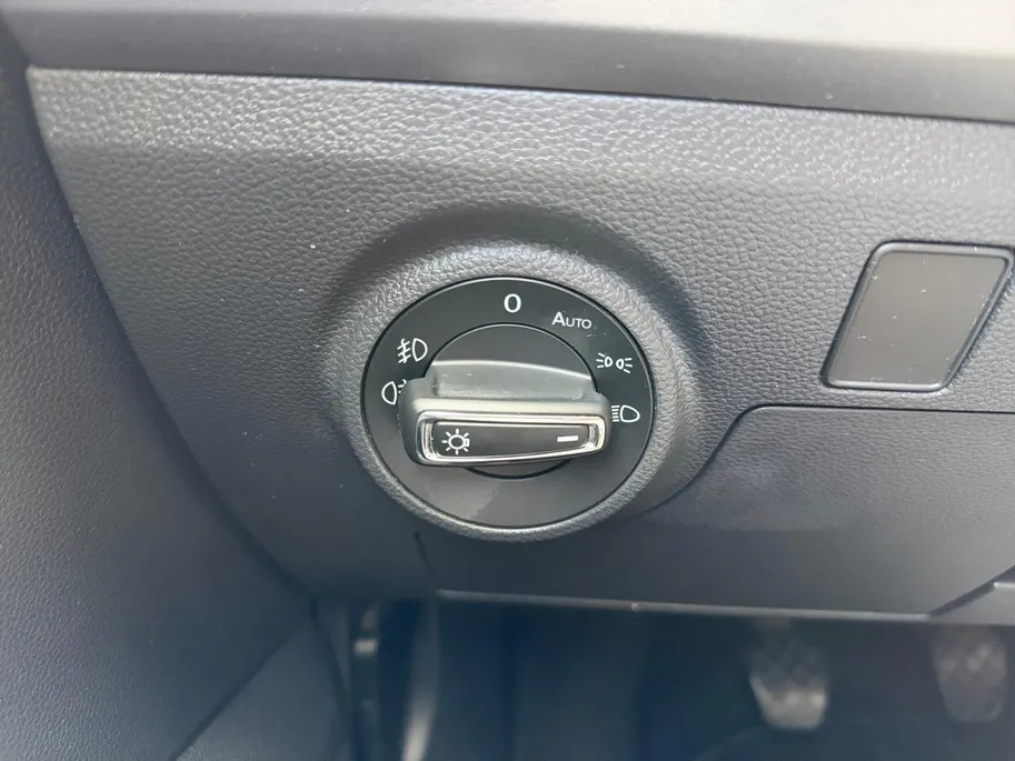 SEAT Arona 1.0 TSI Style Business Intense | Climate Control | Achteruitrijcamera | Parkeersensoren voor & achter | Cruise Control |